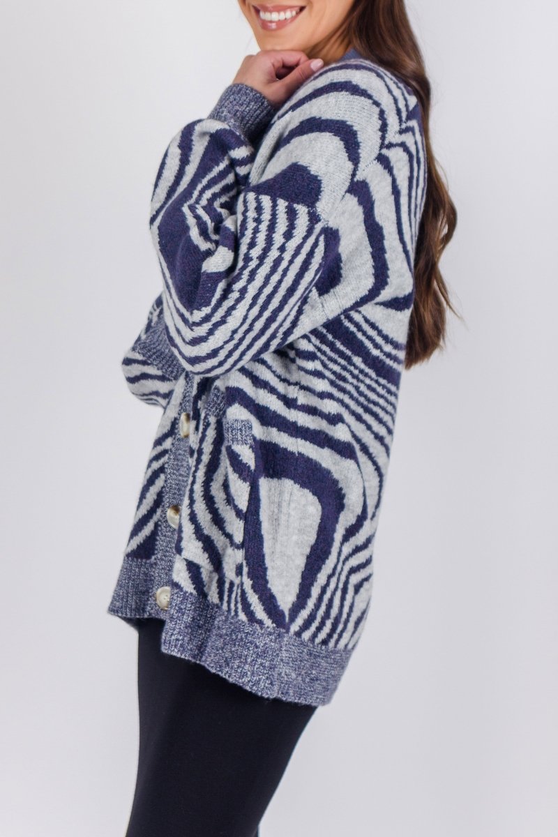 OVERSIZED CARDIGAN (BLUE PATTERN) - Top - Yakira Bella