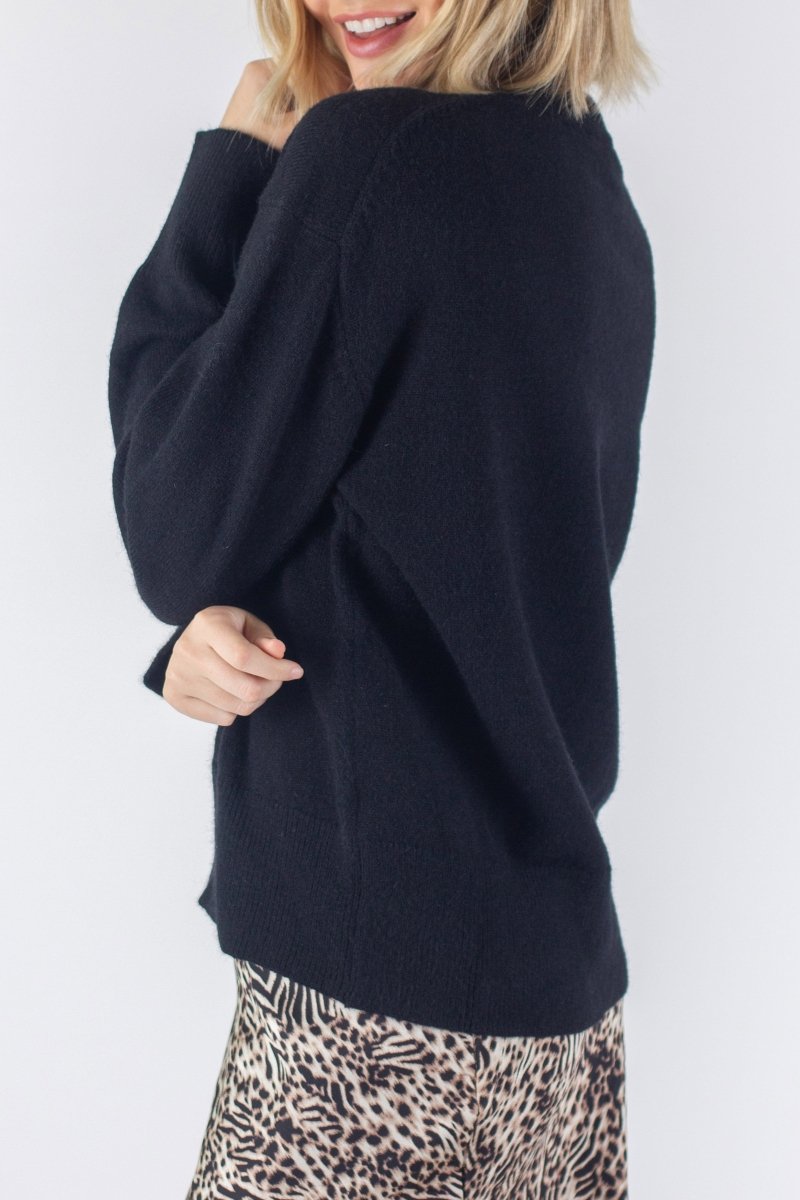 OVERSIZED SWEATER (BLACK) - Top - Yakira Bella