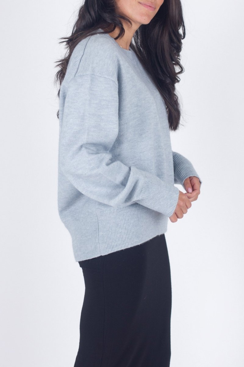 OVERSIZED SWEATER (BLUE) - Top - Yakira Bella