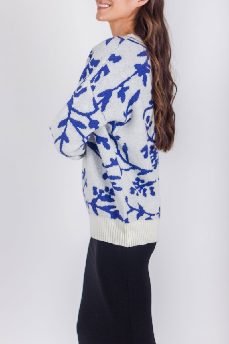 PULLOVER SWEATER (BLUE PATTERN) - Top - Yakira Bella